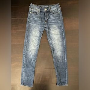 American eagle tomgirl jeans medium wash size 0